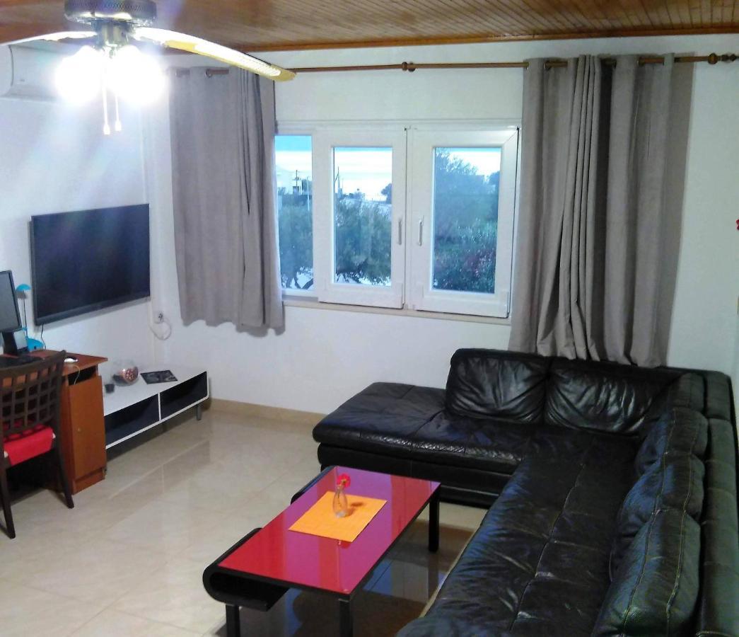 Manora Sucuraj 2 Bedroom Apartment Экстерьер фото