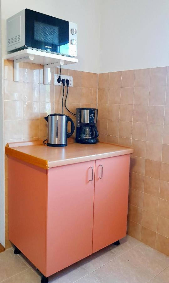 Manora Sucuraj 2 Bedroom Apartment Экстерьер фото